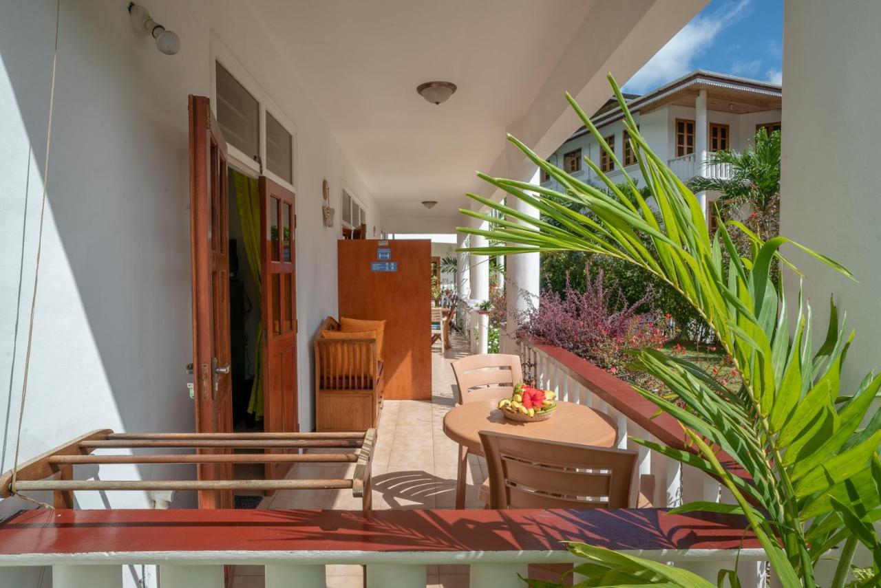 La Maison Hibiscus Self Catering Accommodation 보발롱 외부 사진