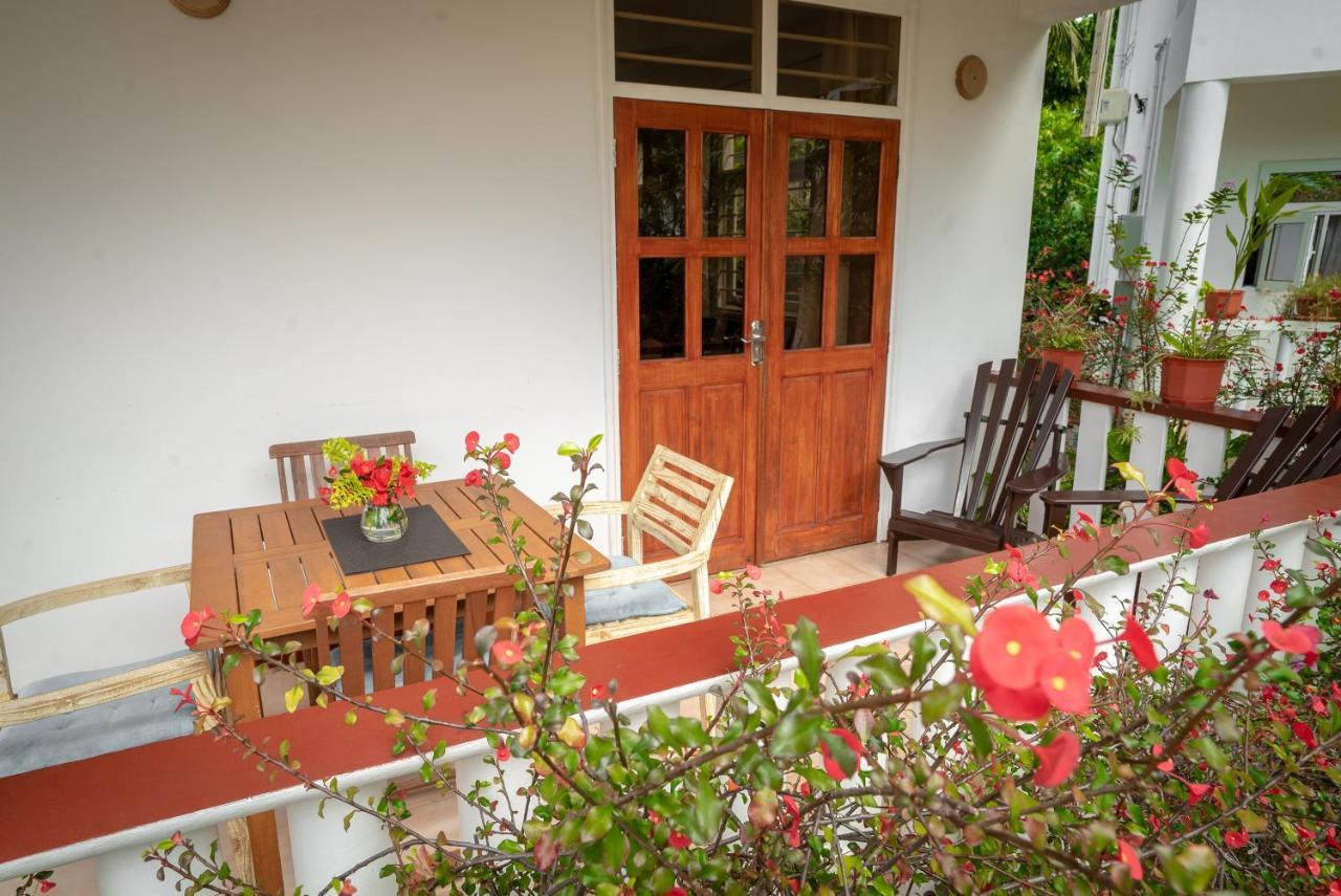 La Maison Hibiscus Self Catering Accommodation 보발롱 외부 사진