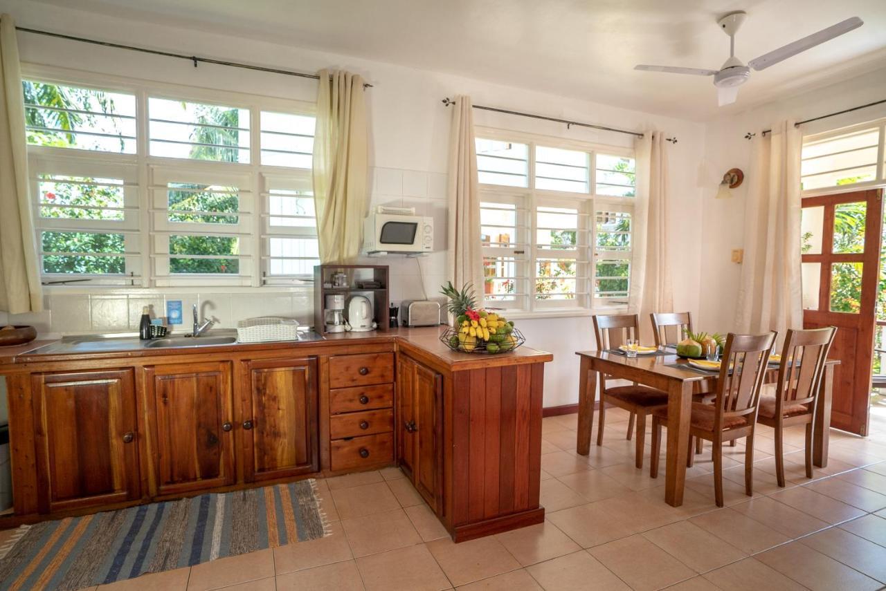 La Maison Hibiscus Self Catering Accommodation 보발롱 외부 사진
