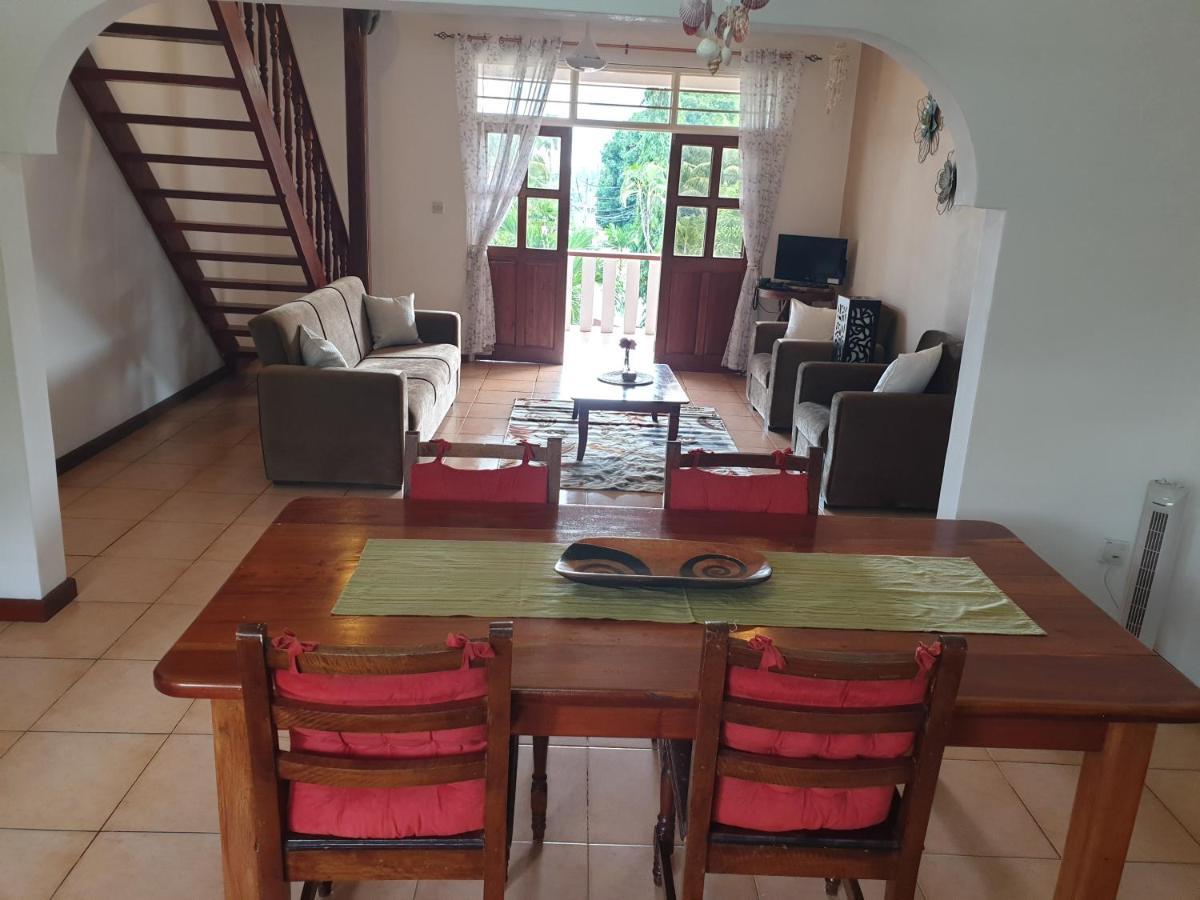 La Maison Hibiscus Self Catering Accommodation 보발롱 외부 사진